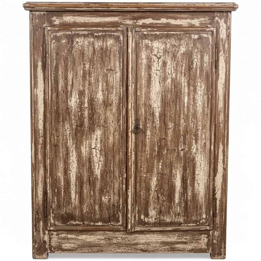 Postarzanie mebli: technika przecierki w stylu shabby chic