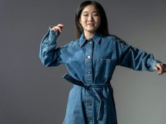 Sukienki dżinsowe dla puszystych: jak wybrać krój, materiał i stylizację